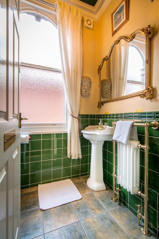 Creston Villa Guest House Lincoln Ngoại thất bức ảnh